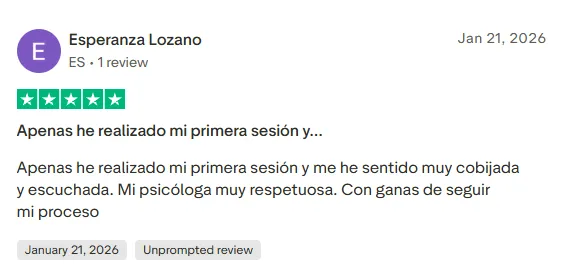 Reseña real de un paciente en la app de Mente Sana